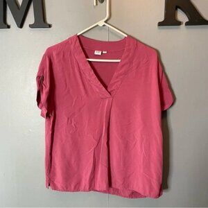 GAP Women's cuff sleeve magenta Pink V-Neck Top size medium